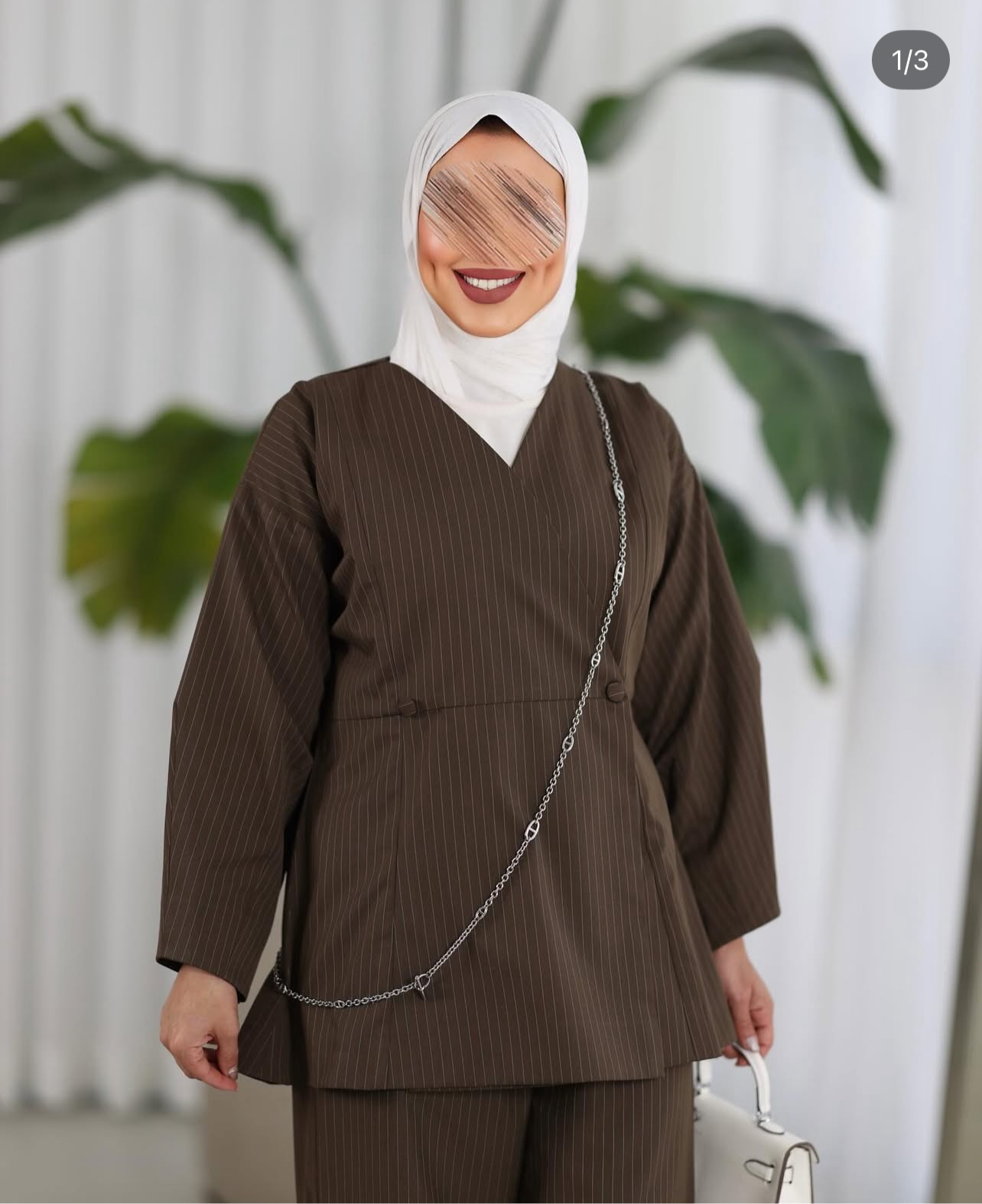 2 pieces brown