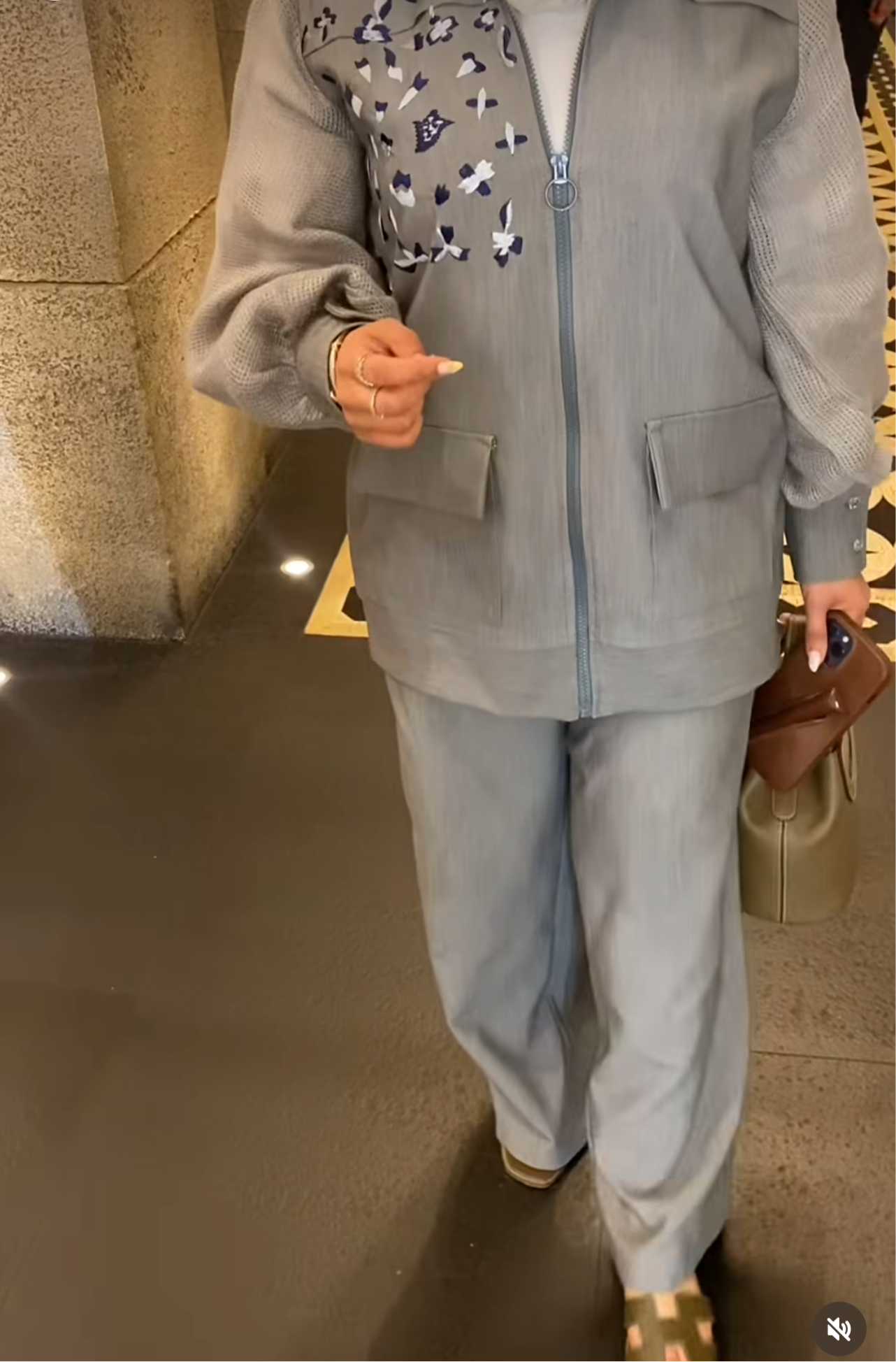 2 pieces jacket and pants
