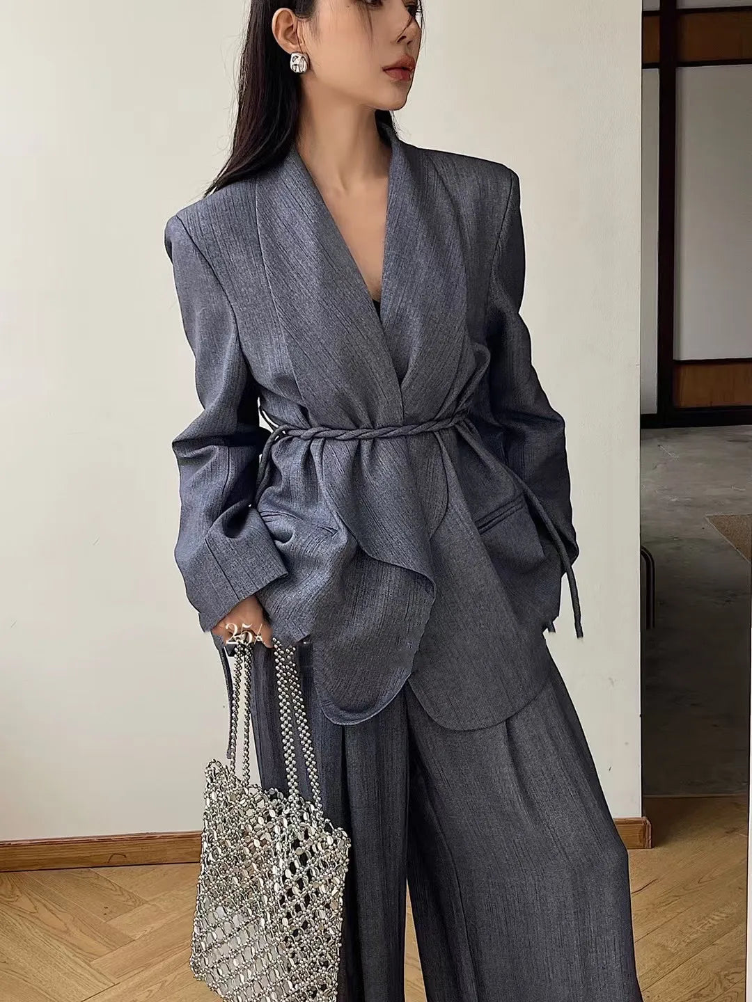 Spring And Summer Belt Blouse + Drape Wide-leg Pants