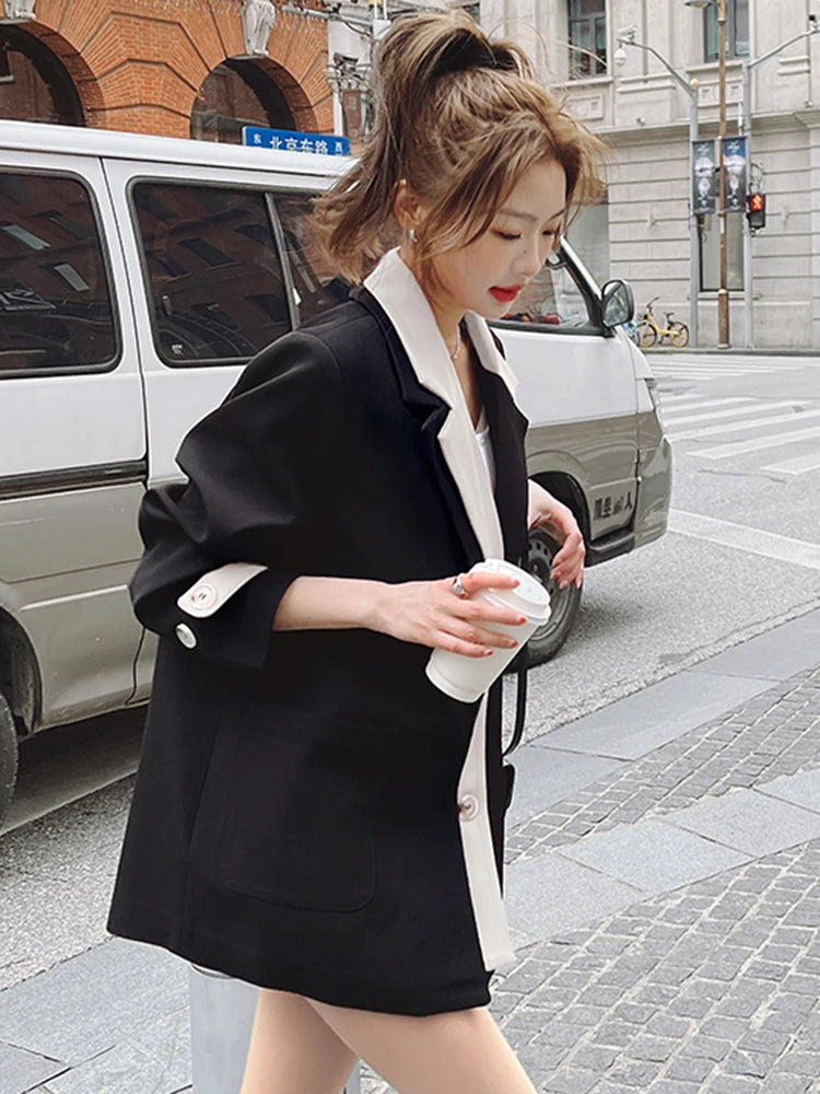 Women's Notched Collar Blazer