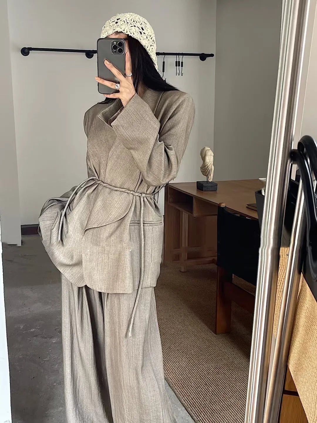 Spring And Summer Belt Blouse + Drape Wide-leg Pants
