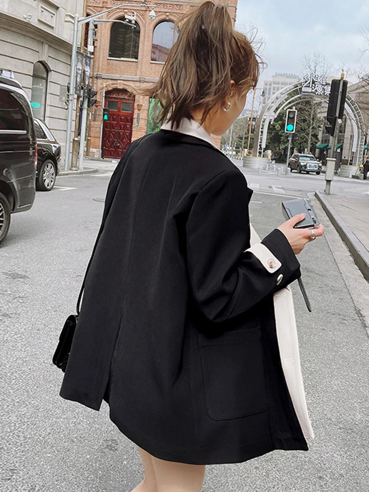 Women's Notched Collar Blazer