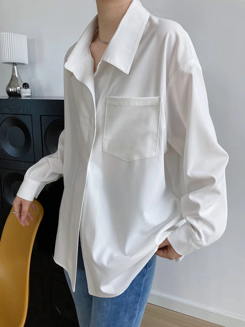 Loose Pocket White Shirt
