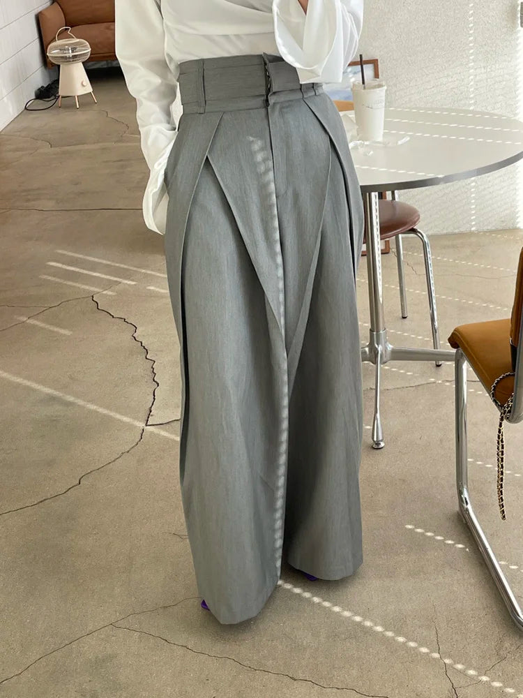 Loose Pleated Trousers