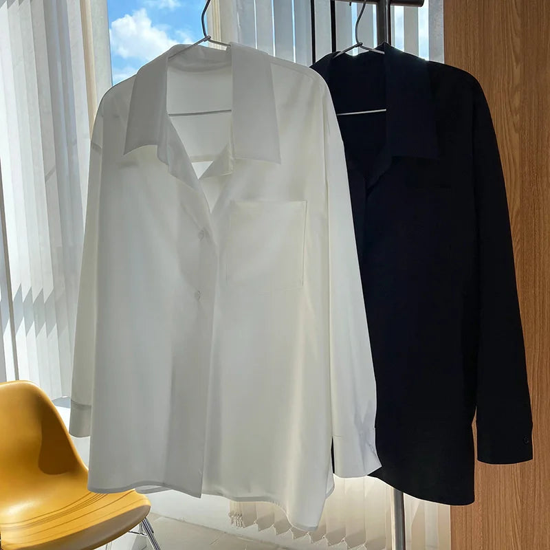Loose Pocket White Shirt