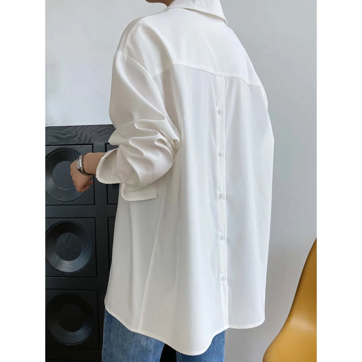 Loose Pocket White Shirt