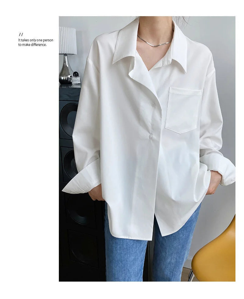 Loose Pocket White Shirt